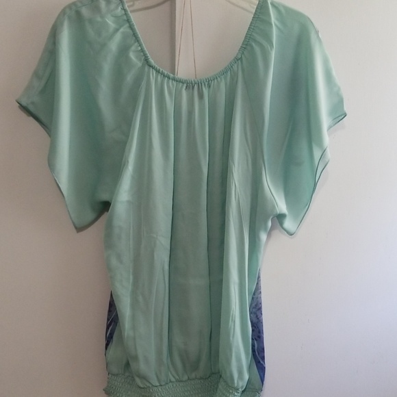 Blouse - Picture 2 of 3